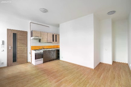 Pronájem bytu 1+kk 27 m² Jablonského, Plzeň - Východní Předměstí
