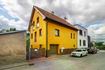 Prodej obchodního prostoru 181 m² Všerubská, Praha - Řeporyje