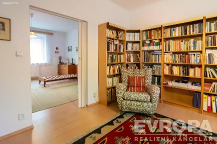 Prodej rodinného domu 180 m², pozemek 175 m² Ke Klimentce, Praha - Smíchov