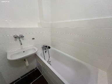 Pronájem bytu 2+1 65 m² Jablunkovská, Třinec - Lyžbice