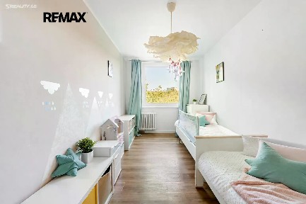 Prodej bytu 3+1 79 m² Urbánkova, Praha - Modřany