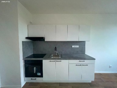 Pronájem bytu 1+kk 24 m² Sociální péče, Ústí nad Labem - Severní Terasa