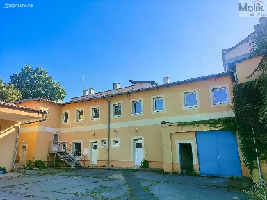 Husova, Duchcov