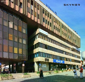 Pronájem kanceláře 600 m²
