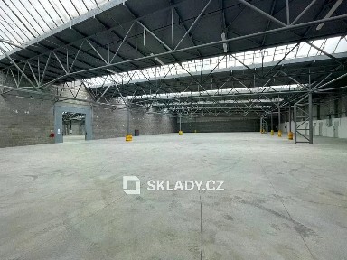 Pronájem skladového prostoru 2000 m²