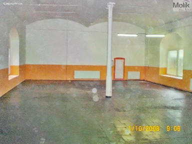 Pronájem skladového prostoru 150 m²