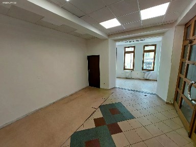 Pronájem obchodního prostoru 71 m²
