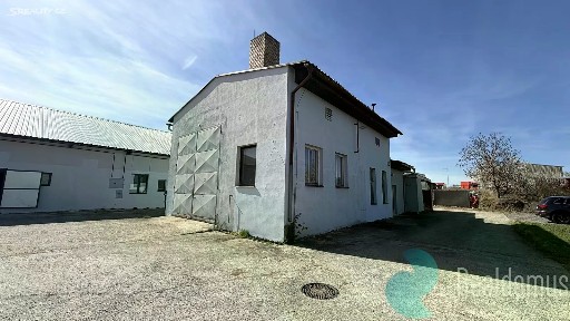 Pronájem komerční nemovitosti 100 m²