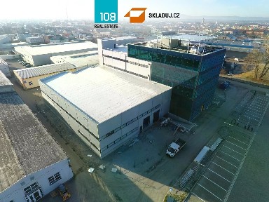 Pronájem skladového prostoru 2700 m²