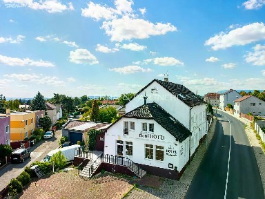 Revoluční, Krupka - Unčín