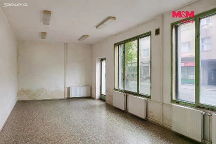 Pronájem obchodního prostoru 33 m²