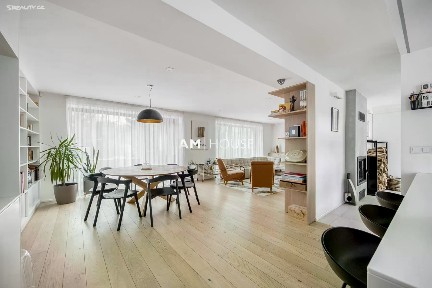 Pronájem rodinného domu 220 m², pozemek 270 m² Praha - Dejvice