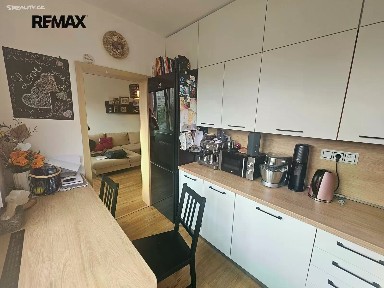 Pronájem bytu 2+1 56 m² Jasmínová, Praha - Záběhlice