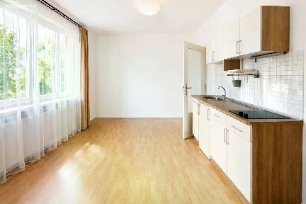 Pronájem bytu 1+kk 26 m² Biskupský dvůr, Praha - Nové Město
