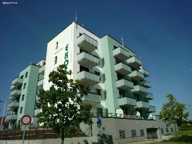 Pronájem bytu 1+kk 34 m² Strančická, Praha - Strašnice