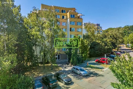 Pronájem bytu 3+kk 60 m² Šimůnkova, Praha - Kobylisy