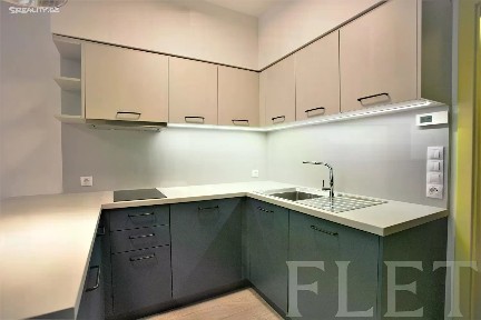 Pronájem bytu 1+kk 31 m² Sokolovská, Praha - Karlín