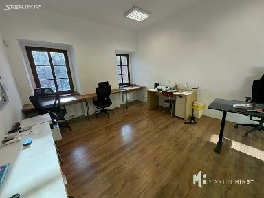 Pronájem kanceláře 19 m² Národních hrdinů, Praha - Dolní Počernice