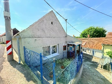 Prodej rodinného domu 60 m², pozemek 244 m² Horní Dunajovice