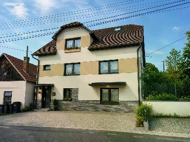 Prodej vícegeneračního domu 183 m², pozemek 1086 m² Lhotsko