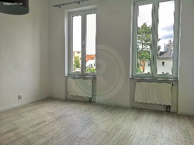 Pronájem bytu 2+kk 43 m² Fráni Šrámka, České Budějovice - České Budějovice 3