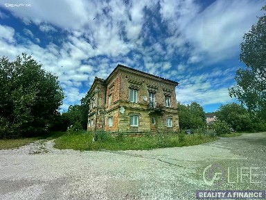 Pronájem bytu 1+1 48 m² Nákladní, Hostinné