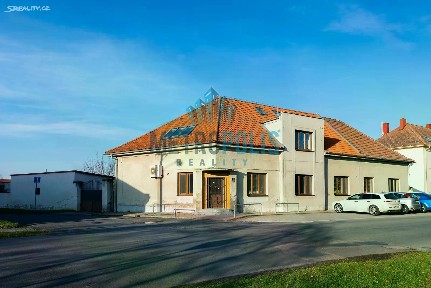 Prodej obchodního prostoru 350 m² Palackého, Velim