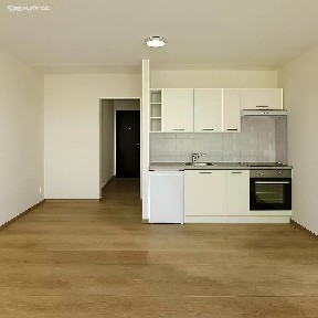 Pronájem bytu 1+kk 33 m² Čejkovická, Brno - Židenice