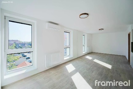 Pronájem bytu 2+kk 50 m² náměstí Míru, Veselí nad Moravou