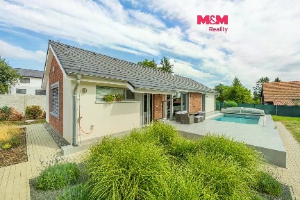 Prodej rodinného domu 102 m², pozemek 1037 m² Hostouň