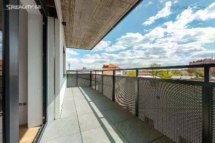 Prodej bytu 2+kk 87 m² Spojovací, Praha - Vysočany