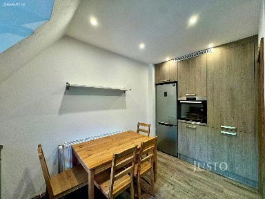 Pronájem bytu 2+1 45 m² Březová alej, Liberec - Liberec I-Staré Město