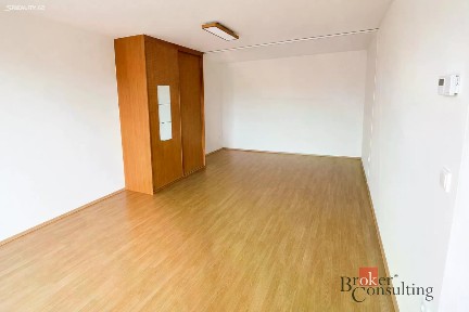 Pronájem bytu 1+1 52 m² Sokolovská, Liberec - Liberec XIII-Nové Pavlovice