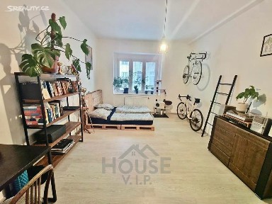 Pronájem bytu 2+kk 47 m² Na hroudě, Praha - Strašnice