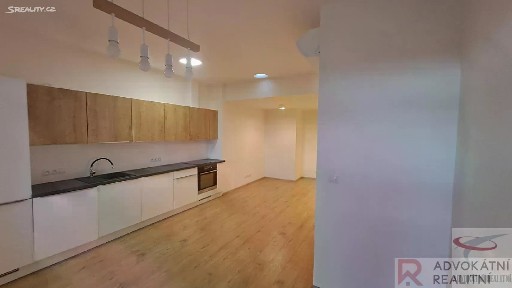 Pronájem bytu 3+kk 90 m² Pod Karlovem, Praha - Vinohrady