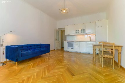 Pronájem bytu 2+kk 52 m² Keramická, Praha - Bubeneč