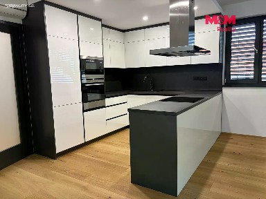 Pronájem bytu 3+kk 92 m² Husova, Pardubice - Bílé Předměstí