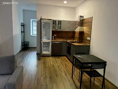 Pronájem bytu 1+kk 44 m²