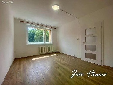 Pronájem bytu 1+1 37 m² Sportovní, Loket