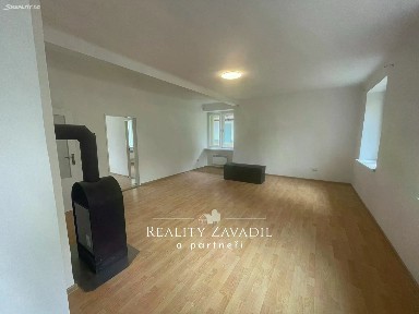Pronájem bytu 3+1 75 m² Mrač