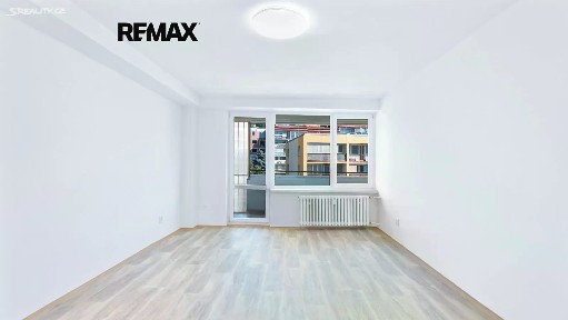 Pronájem bytu 2+1 61 m² Nad strouhou, Praha - Braník
