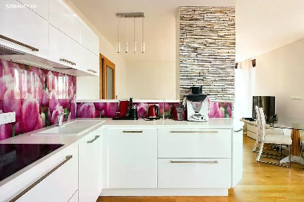 Pronájem bytu 3+kk 97 m² Ke Kapslovně, Praha - Žižkov