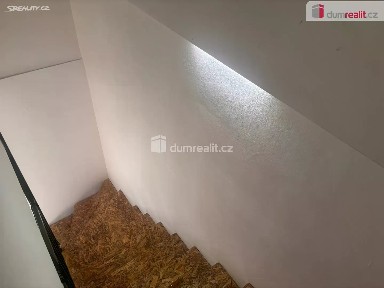 Pronájem bytu pokoje 11 m² Podnikatelská I, Praha - Běchovice