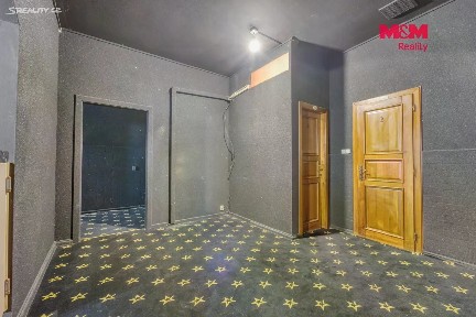 Pronájem obchodního prostoru 89 m²