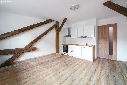 Pronájem bytu 1+kk 24 m² Skrétova, Plzeň - Jižní Předměstí