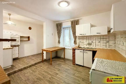 Prodej rodinného domu 100 m², pozemek 150 m² Suchohrdly
