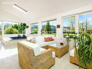 Prodej rodinného domu 320 m², pozemek 6211 m² Jindřichov