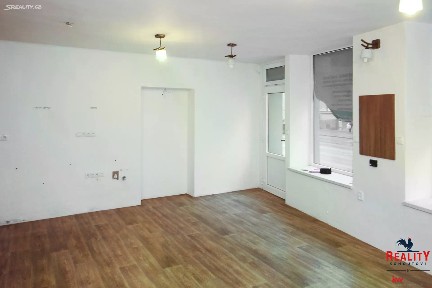 Prodej obchodního prostoru 42 m² Farského, Tábor