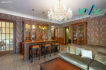 Prodej bytu 6 pokojů a více 252 m²