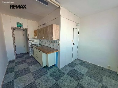 Pronájem bytu 3+1 66 m² Puklicova, České Budějovice - České Budějovice 3